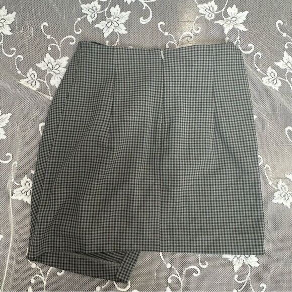 Aritzia Babaton Jethro Faux Wrap Mini Skirt Sz 00 - Picture 3 of 11